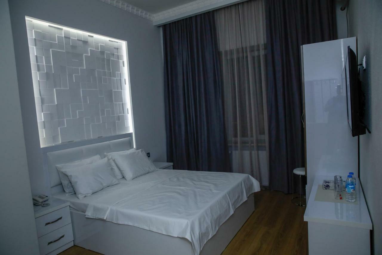 Euphoria Mariam Hostel Tbilisi Bagian luar foto