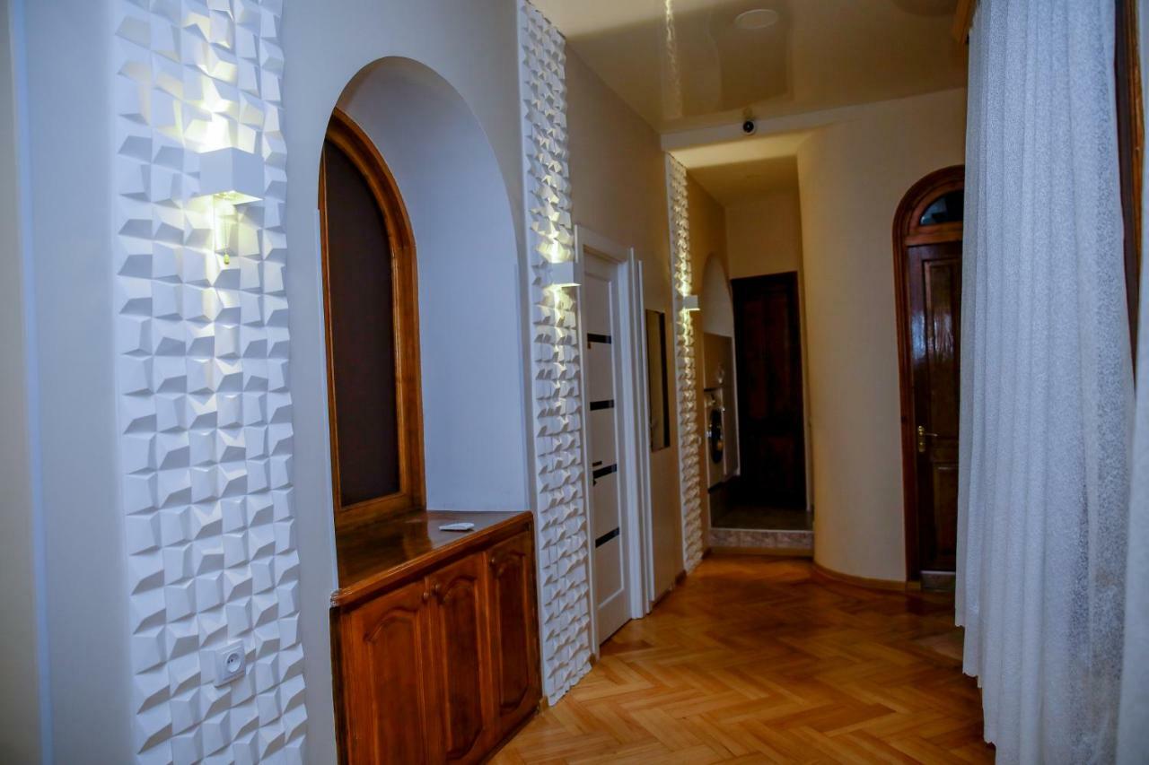 Euphoria Mariam Hostel Tbilisi Bagian luar foto
