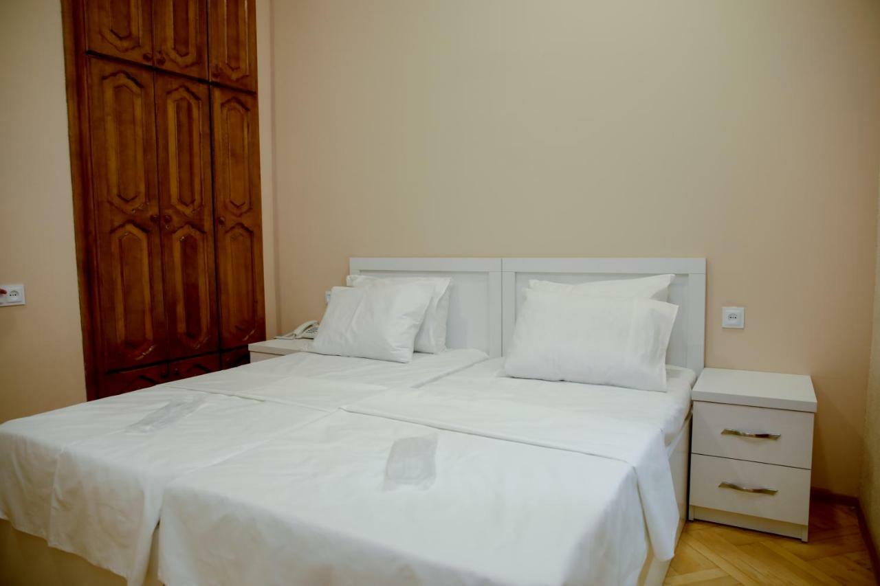 Euphoria Mariam Hostel Tbilisi Bagian luar foto