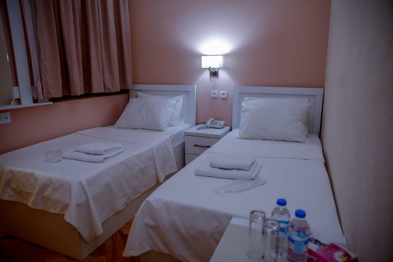 Euphoria Mariam Hostel Tbilisi Bagian luar foto